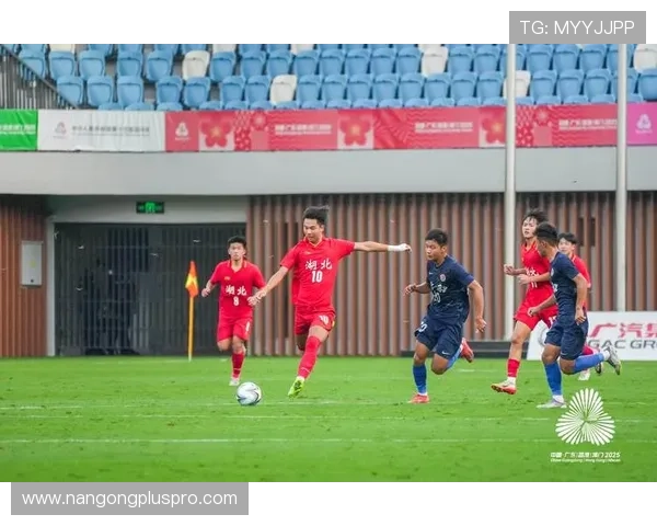 绿茵风暴来袭:本周精彩足球赛事全景预告与对决看点解析 绿茵风暴来袭:本周精彩足球赛事全景预告与对决看点解析